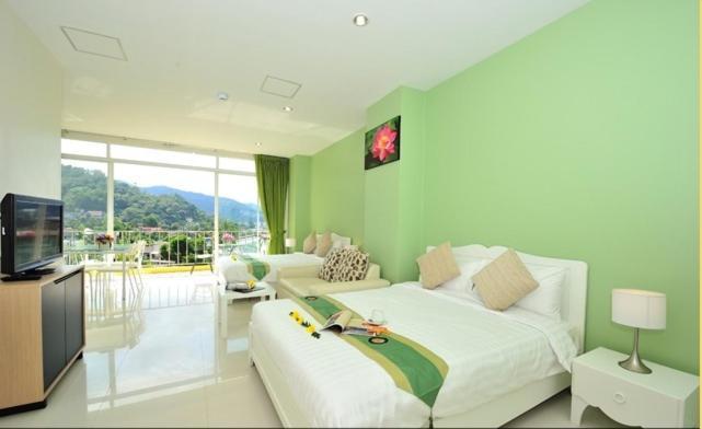 Villareal Heights Phuket Room photo