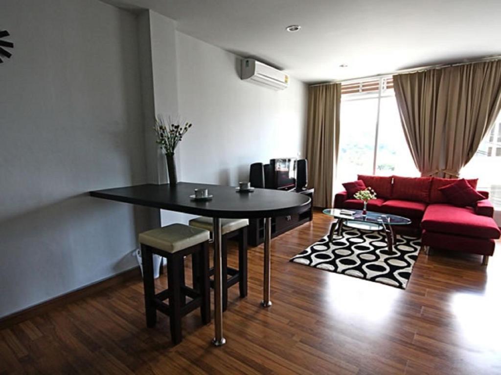 Villareal Heights Phuket Room photo