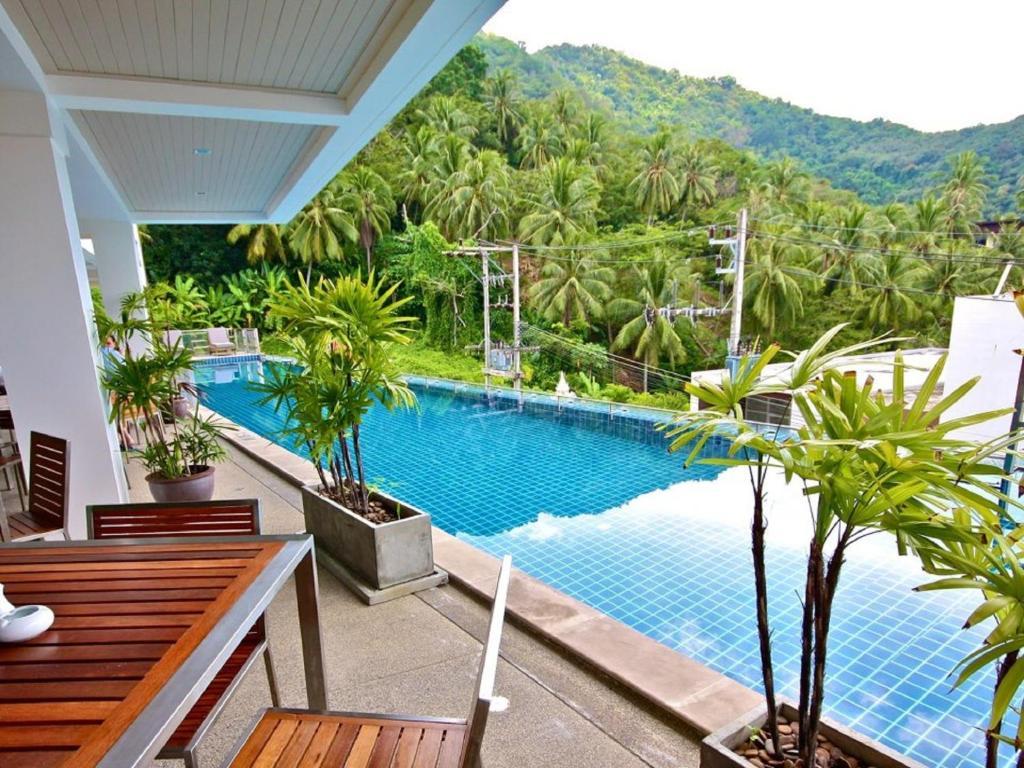 Villareal Heights Phuket Exterior photo